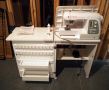 Singer Modern Quilter With Swift Smart Threading System, Model 8500Q, With Push Pedal, Manual And Sewing Cabinet